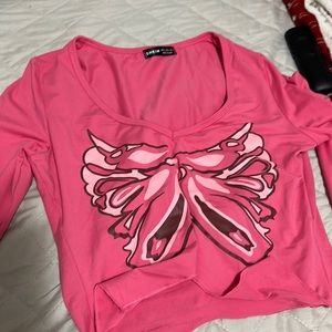 pink butterfly cropped tee